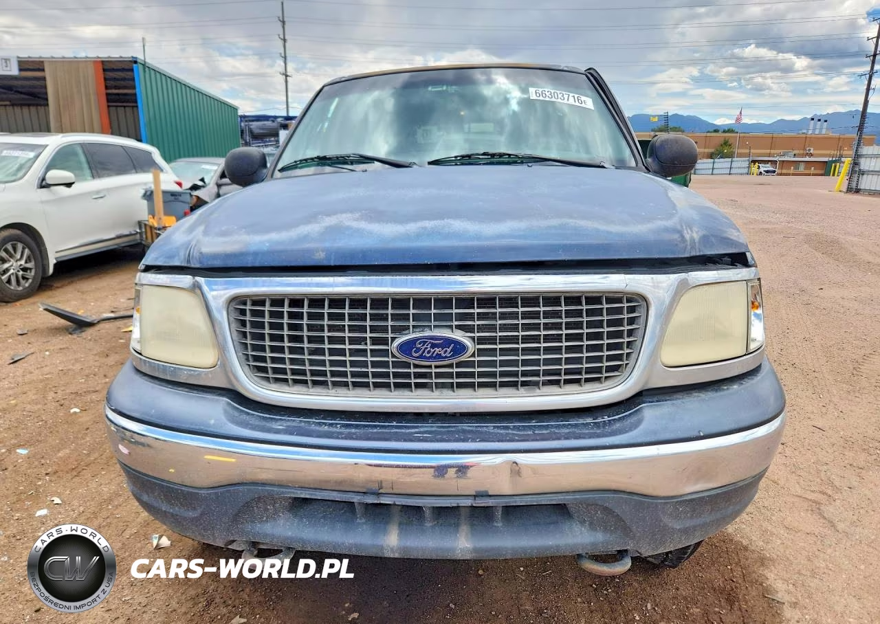 2000 Ford Expedition Xlt VIN:1FMPU16L2YLA60765 - 5