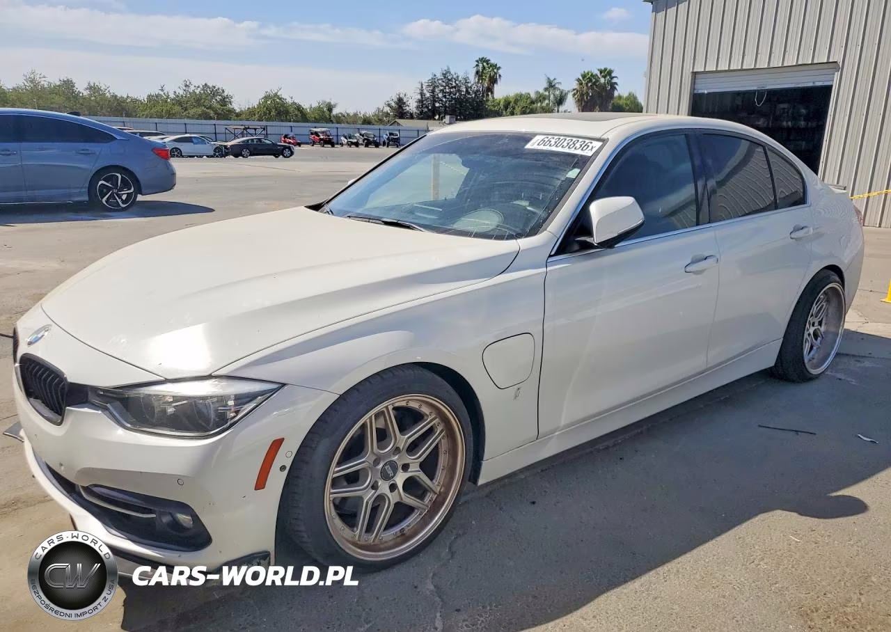 2017 BMW 330E