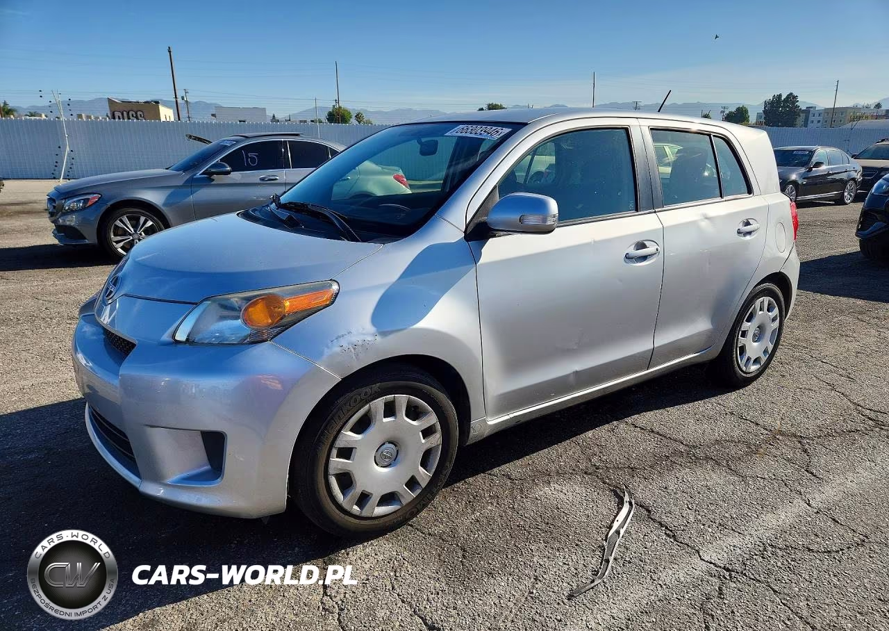 2013 Scion Xd Base – zdjęcie 1 z 12