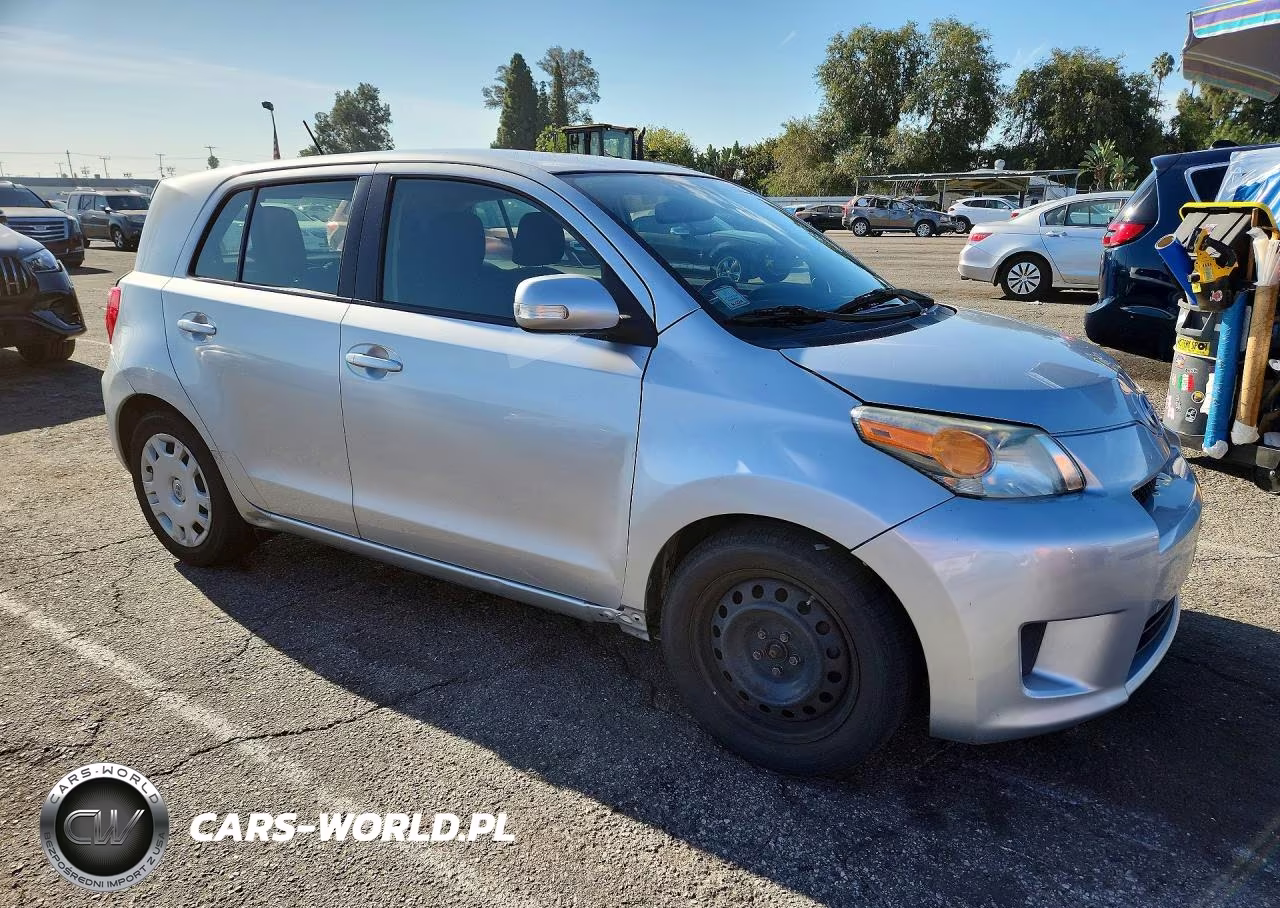 2013 Scion Xd Base VIN:JTKKUPB45D1037110 - 4