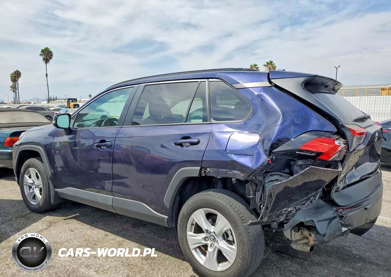 2021 Toyota Rav4 Xle VIN:2T3W1RFV4MW119735 - 2