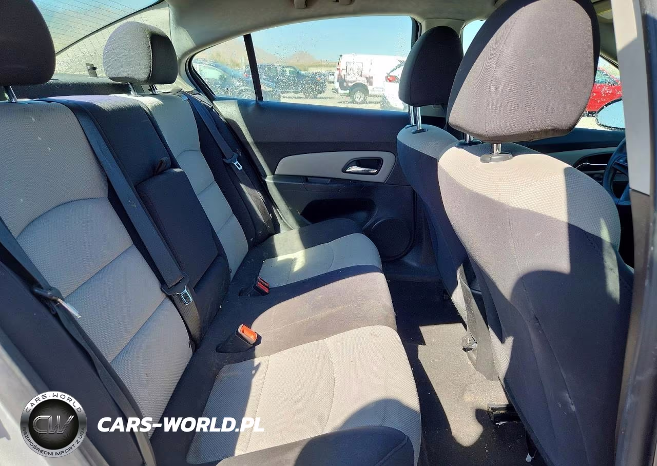 2014 Chevrolet Cruze Ls VIN:1G1PA5SH9E7374108 - 10