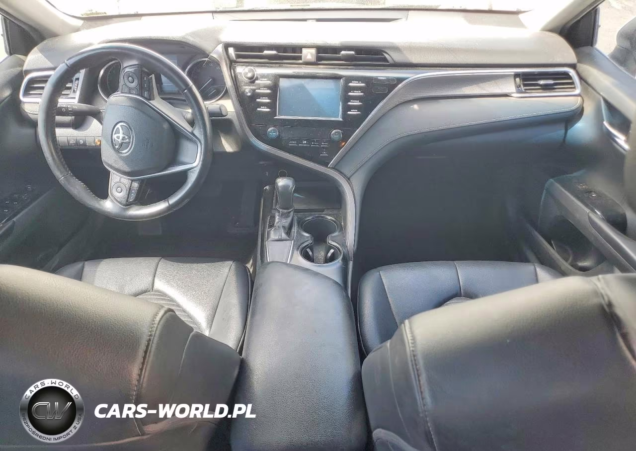 2018 Toyota Camry Se VIN:4T1B11HK8JU610624 - 8