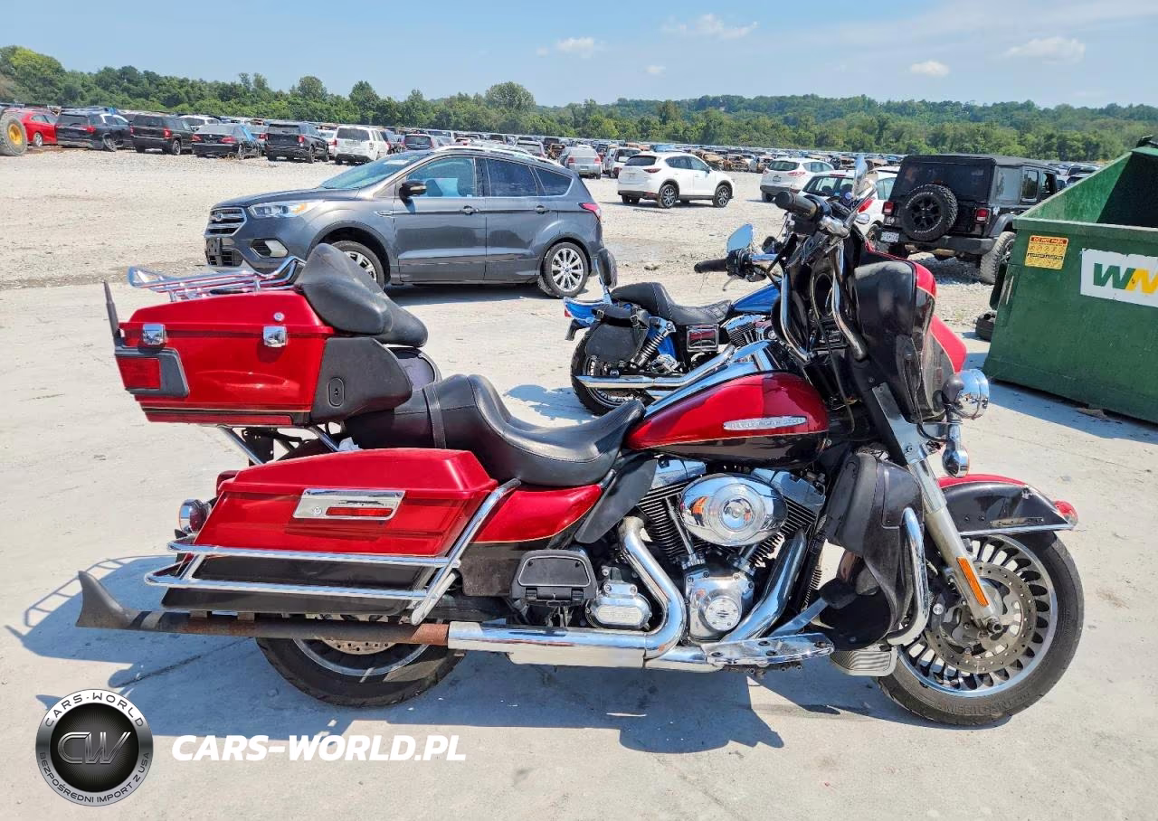 2011 Harley-Davidson Flhtk VIN:1HD1KEM18BB618560 - 1
