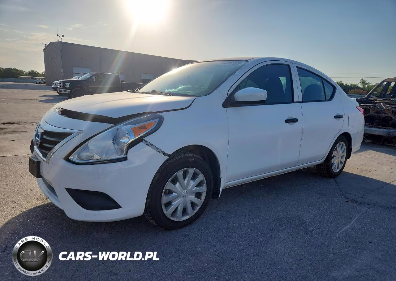 2018 Nissan Versa S Plus – zdjęcie 1 z 12