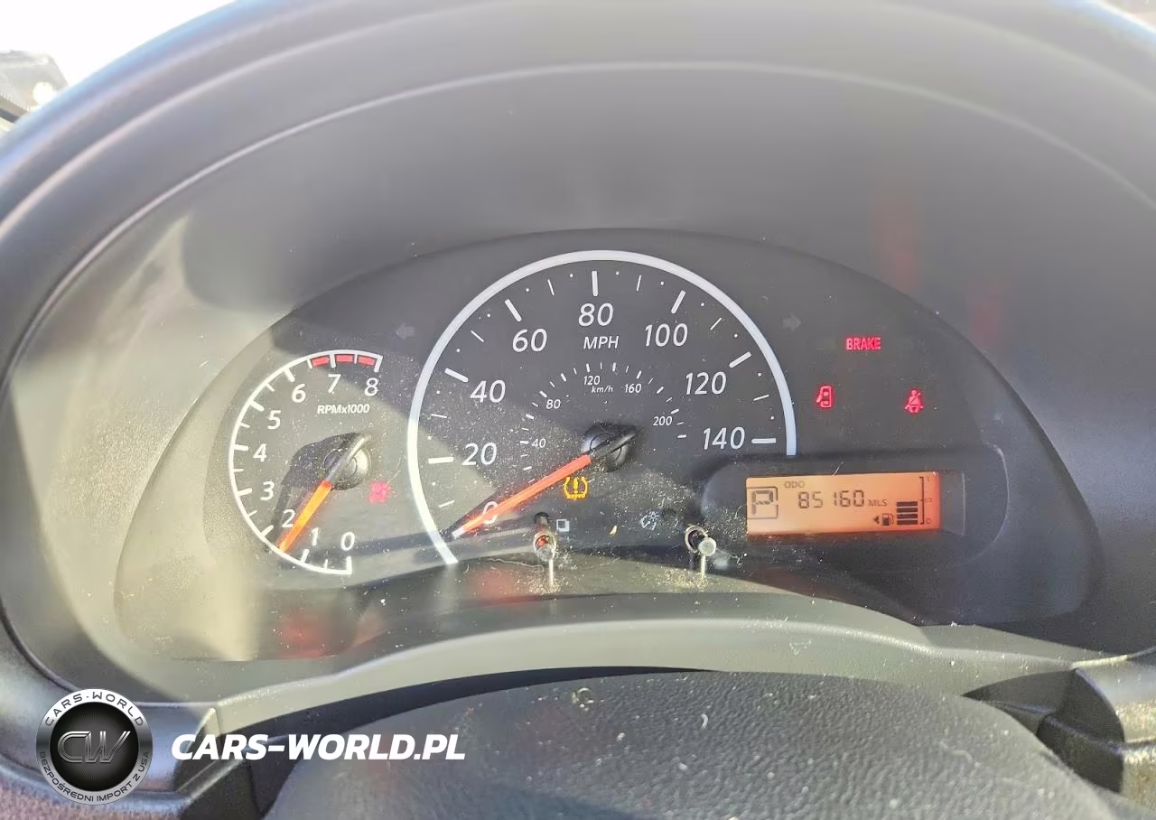 2018 Nissan Versa S Plus VIN:3N1CN7AP5JL808905 - 9