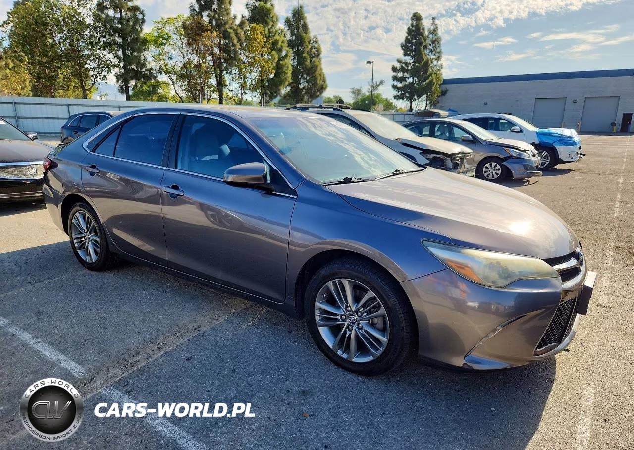 2016 Toyota Camry Se VIN:4T1BF1FK8GU242409 - 4