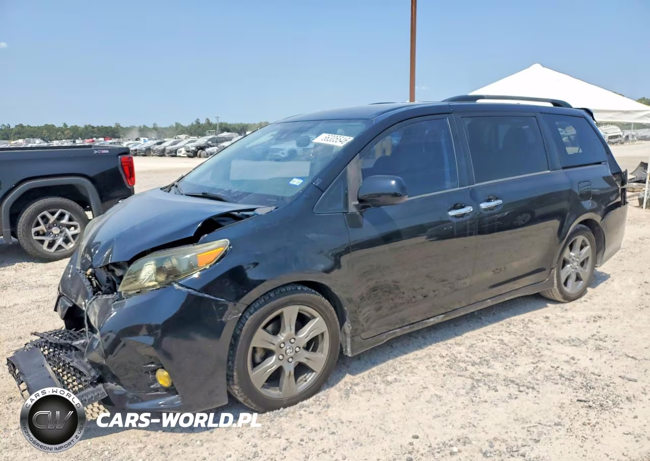 2018 Toyota Sienna Se 8-Passenger