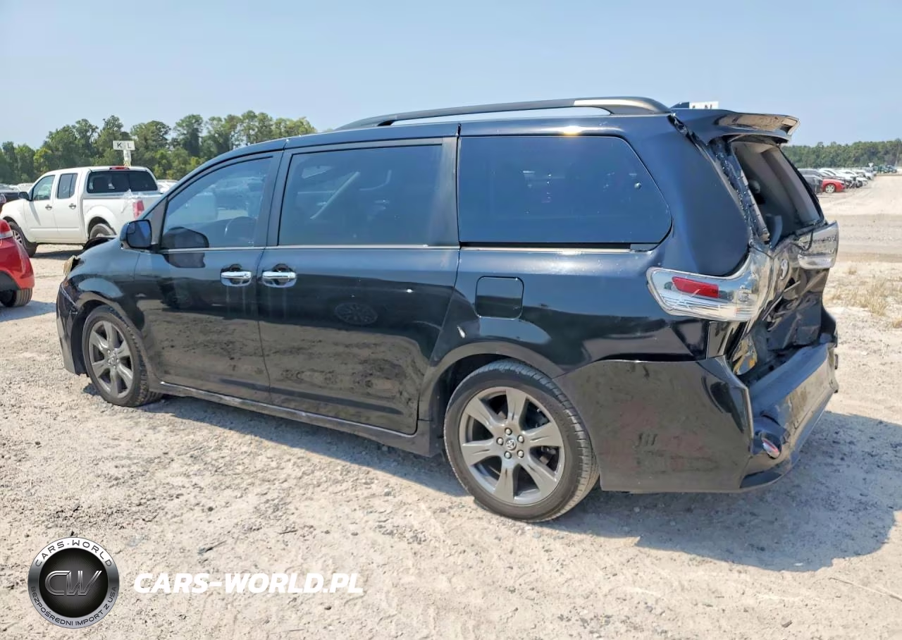2018 Toyota Sienna Se 8-Passenger VIN:5TDXZ3DC5JS915399 - 2