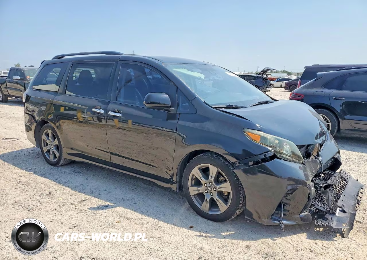 2018 Toyota Sienna Se 8-Passenger VIN:5TDXZ3DC5JS915399 - 4