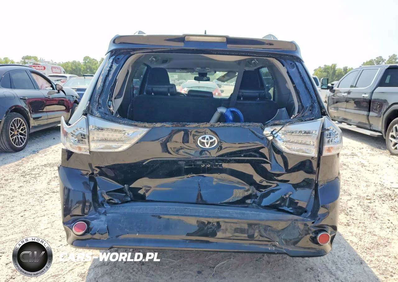 2018 Toyota Sienna Se 8-Passenger VIN:5TDXZ3DC5JS915399 - 6
