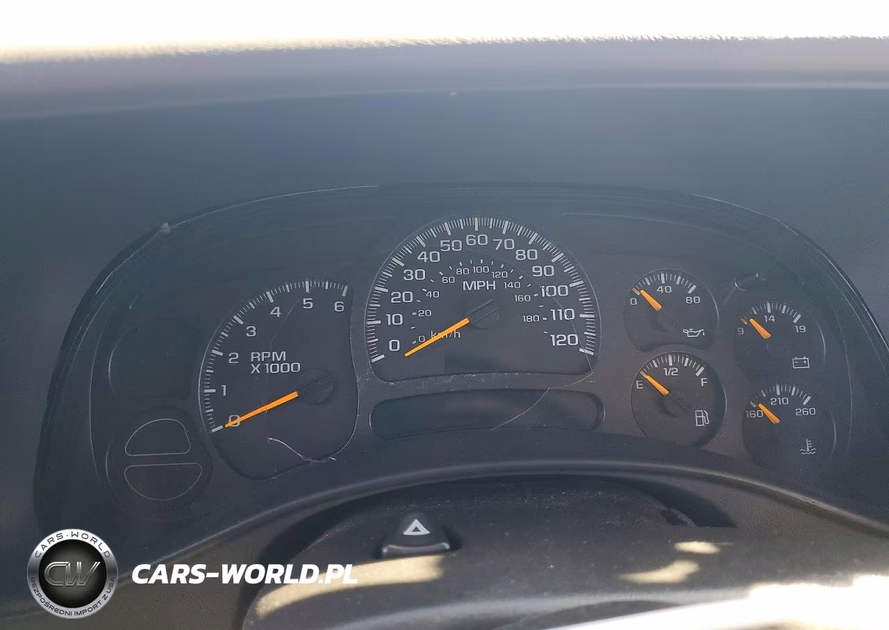 2004 Chevrolet Tahoe C1500 VIN:1GNEC13V84R157942 - 9