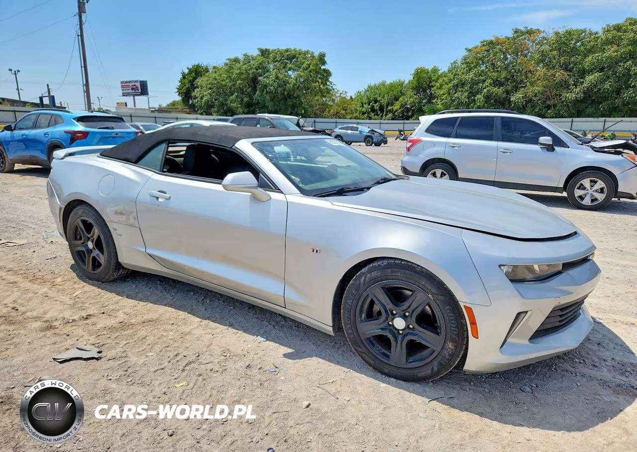 2018 Chevrolet Camaro Lt VIN:1G1FB3DX2J0147184 - 4