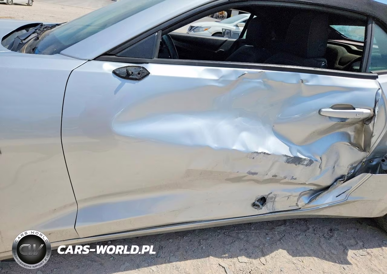 2018 Chevrolet Camaro Lt VIN:1G1FB3DX2J0147184 - 7