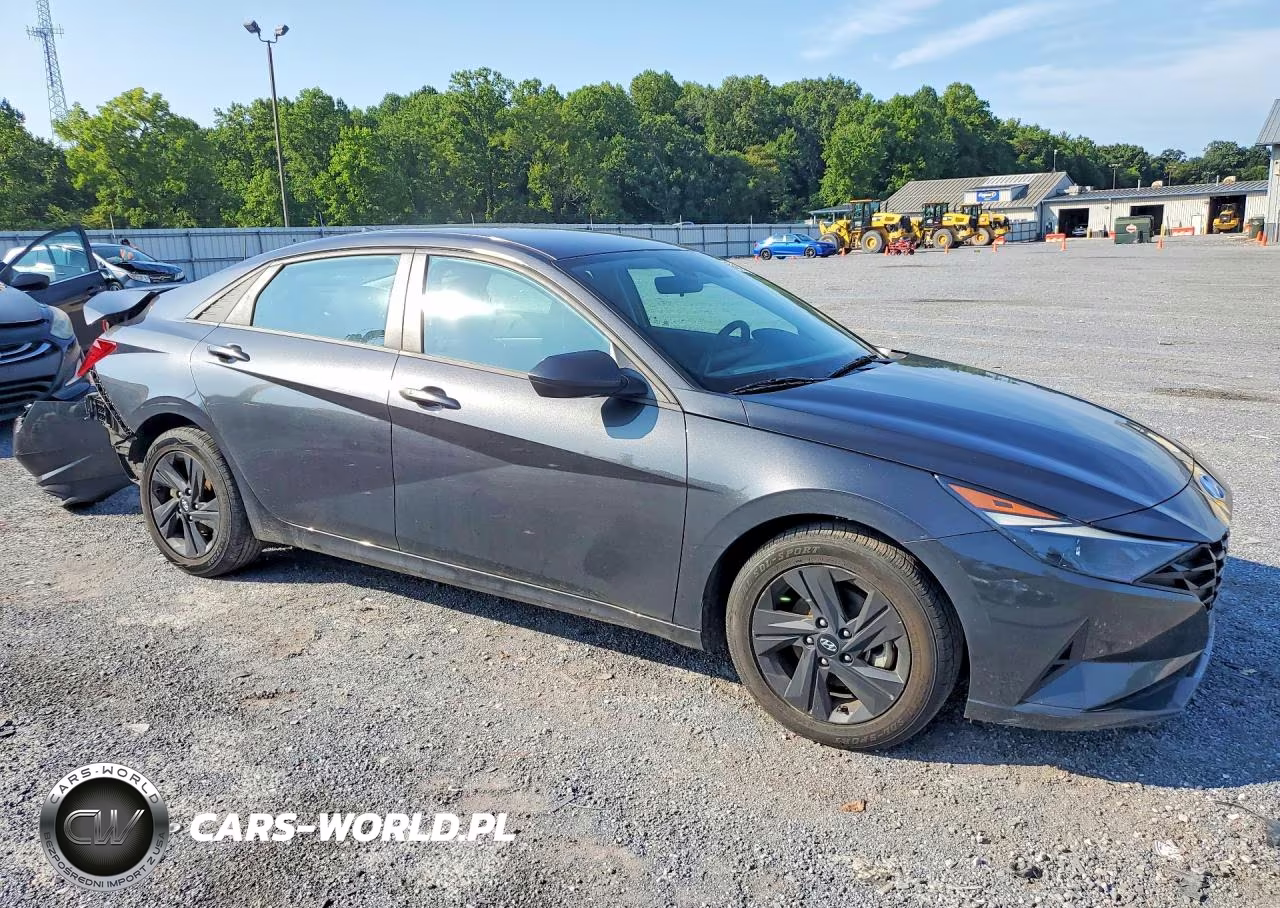 2022 Hyundai Elantra Sel VIN:5NPLM4AG6NH074697 - 4