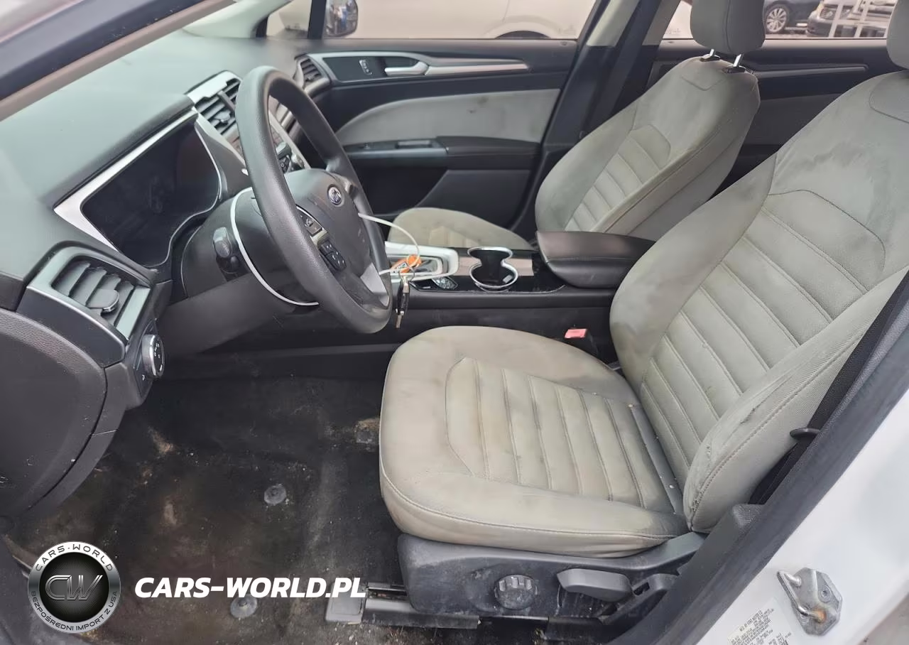 2015 Ford Fusion S VIN:3FA6P0G7XFR217739 - 7
