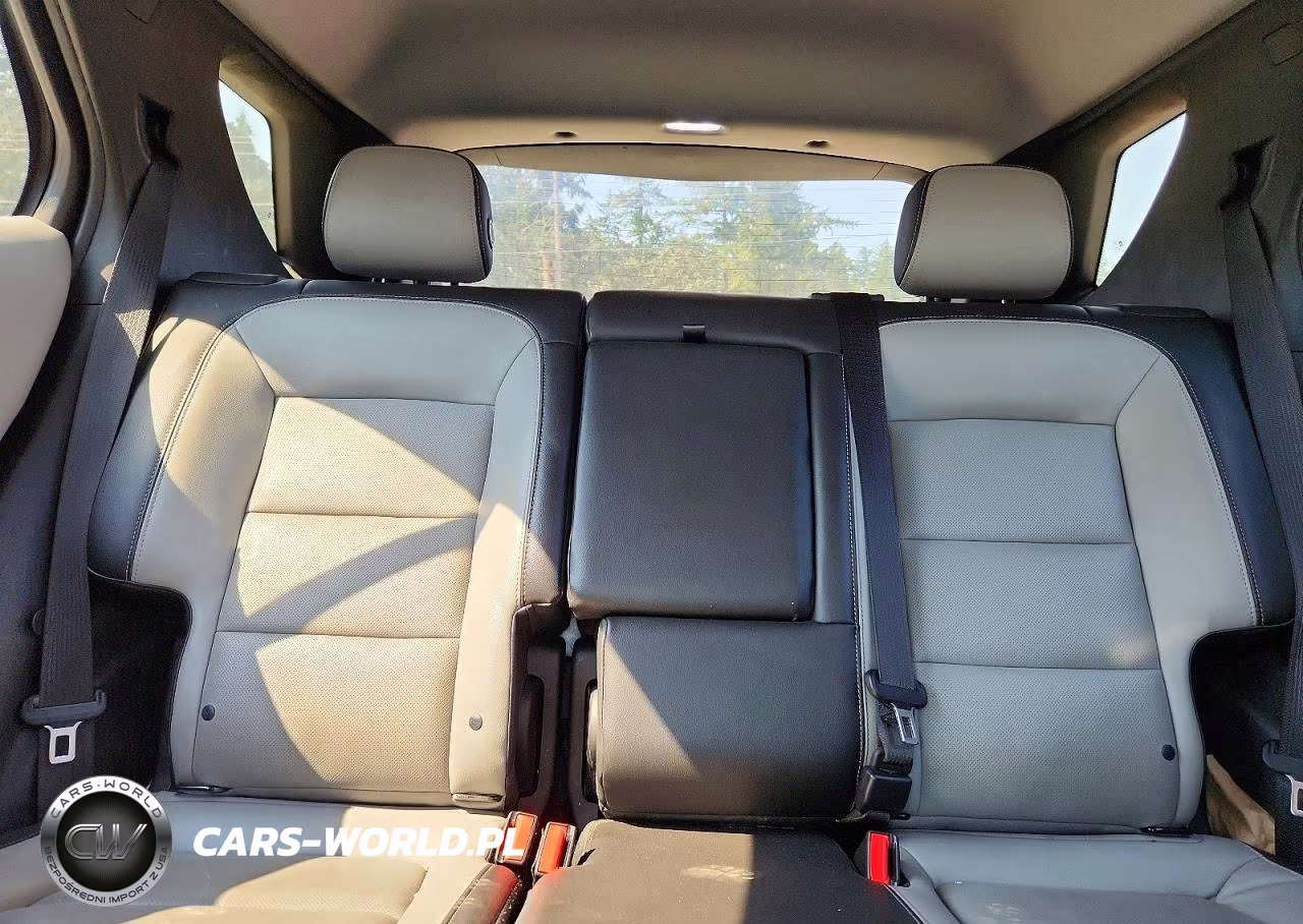 2019 Chevrolet Equinox Premier VIN:2GNAXYEX9K6205466 - 10