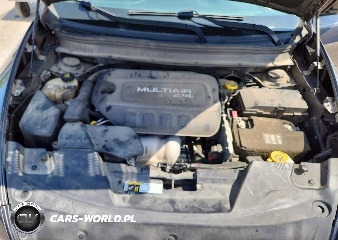 2016 Jeep Cherokee Sport VIN:1C4PJMAB3GW301243 - 12