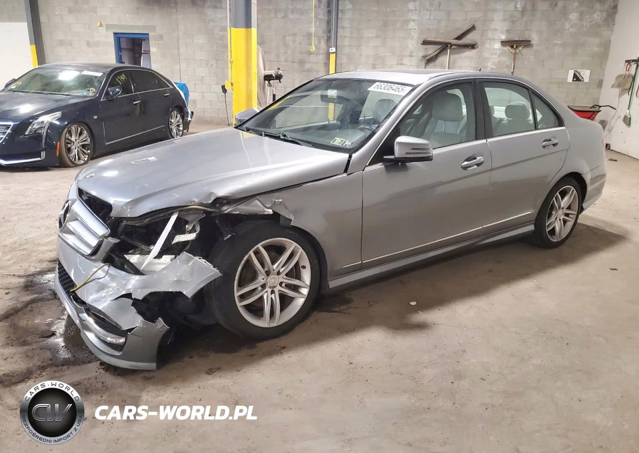 2012 Mercedes-Benz C 300 4Matic – zdjęcie 1 z 12