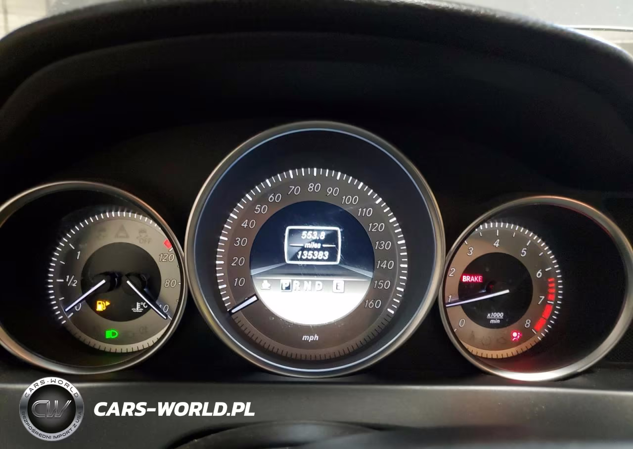2012 Mercedes-Benz C 300 4Matic VIN:WDDGF8BB9CR225646 - 9