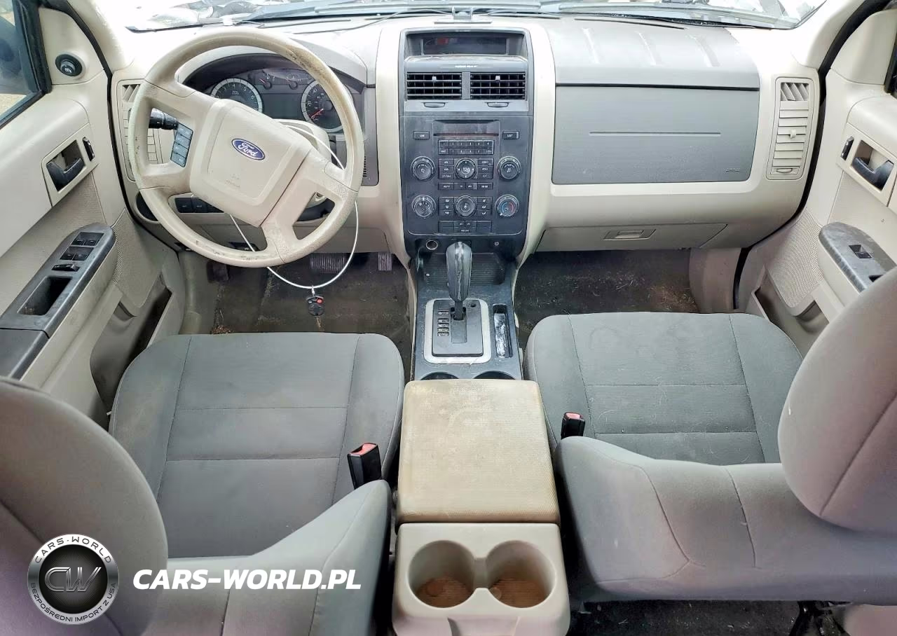2011 Ford Escape Xls VIN:1FMCU9C77BKB24686 - 8