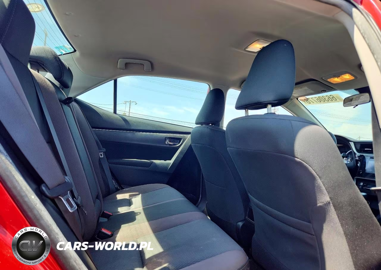 2018 Toyota Corolla Le VIN:2T1BURHE4JC069525 - 10