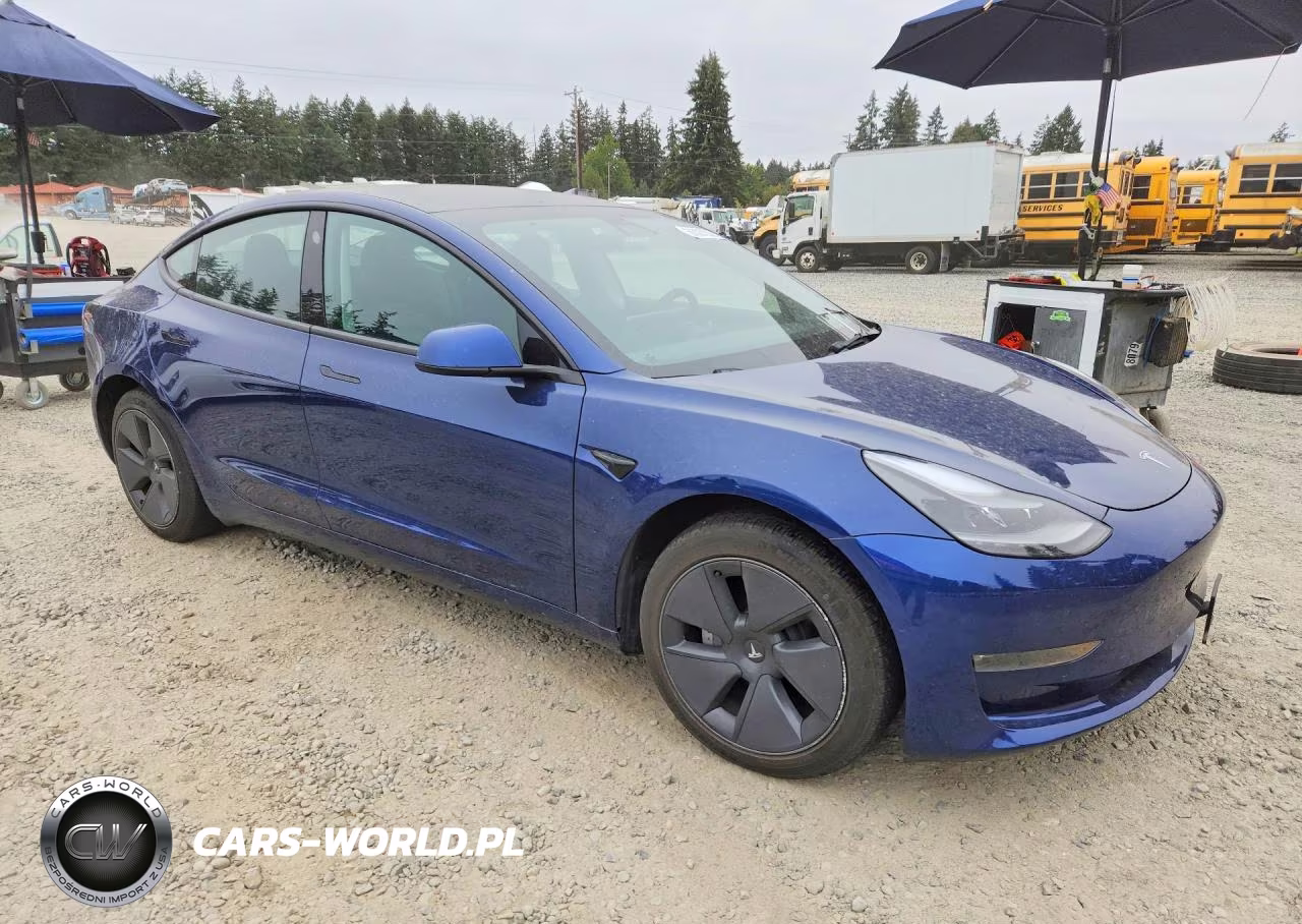 2022 Tesla Model 3 VIN:5YJ3E1EB8NF107823 - 4