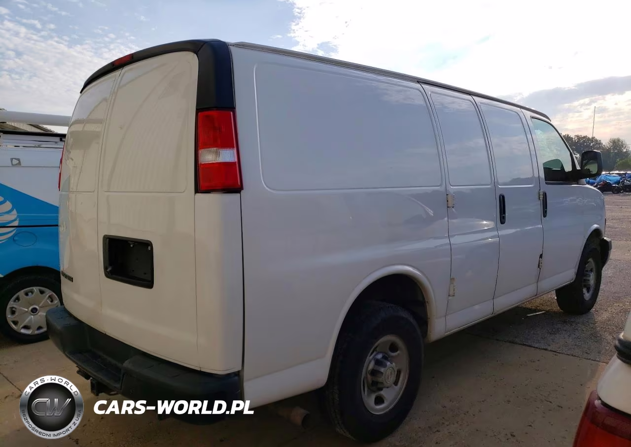2021 Chevrolet Express G2500 VIN:1GCWGAF74M1163783 - 3
