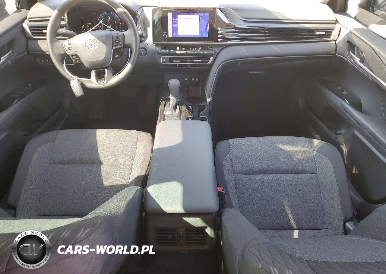 2026 Toyota Camry Le VIN:4T1DAACK7TU740705 - 8