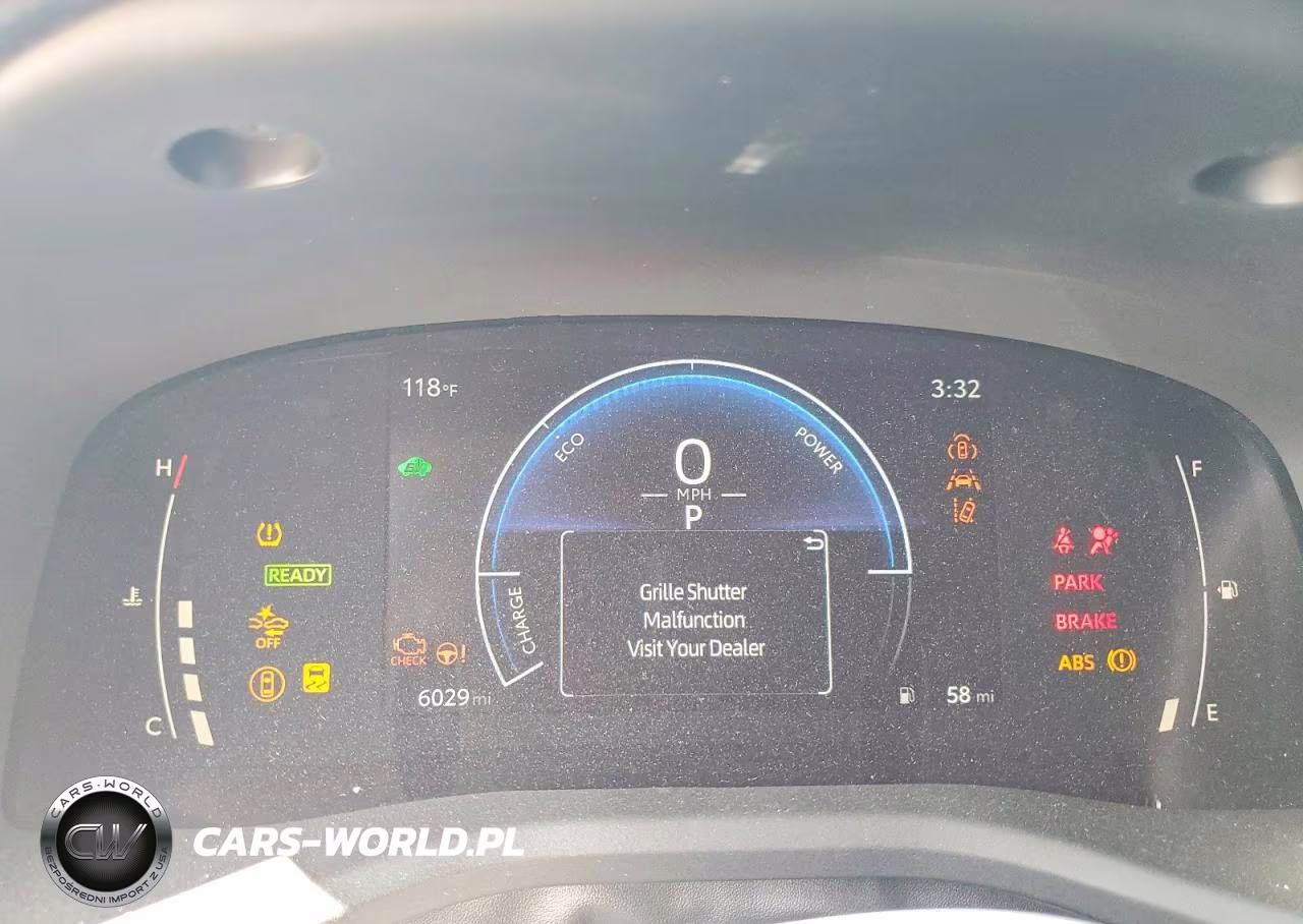 2026 Toyota Camry Le VIN:4T1DAACK7TU740705 - 9