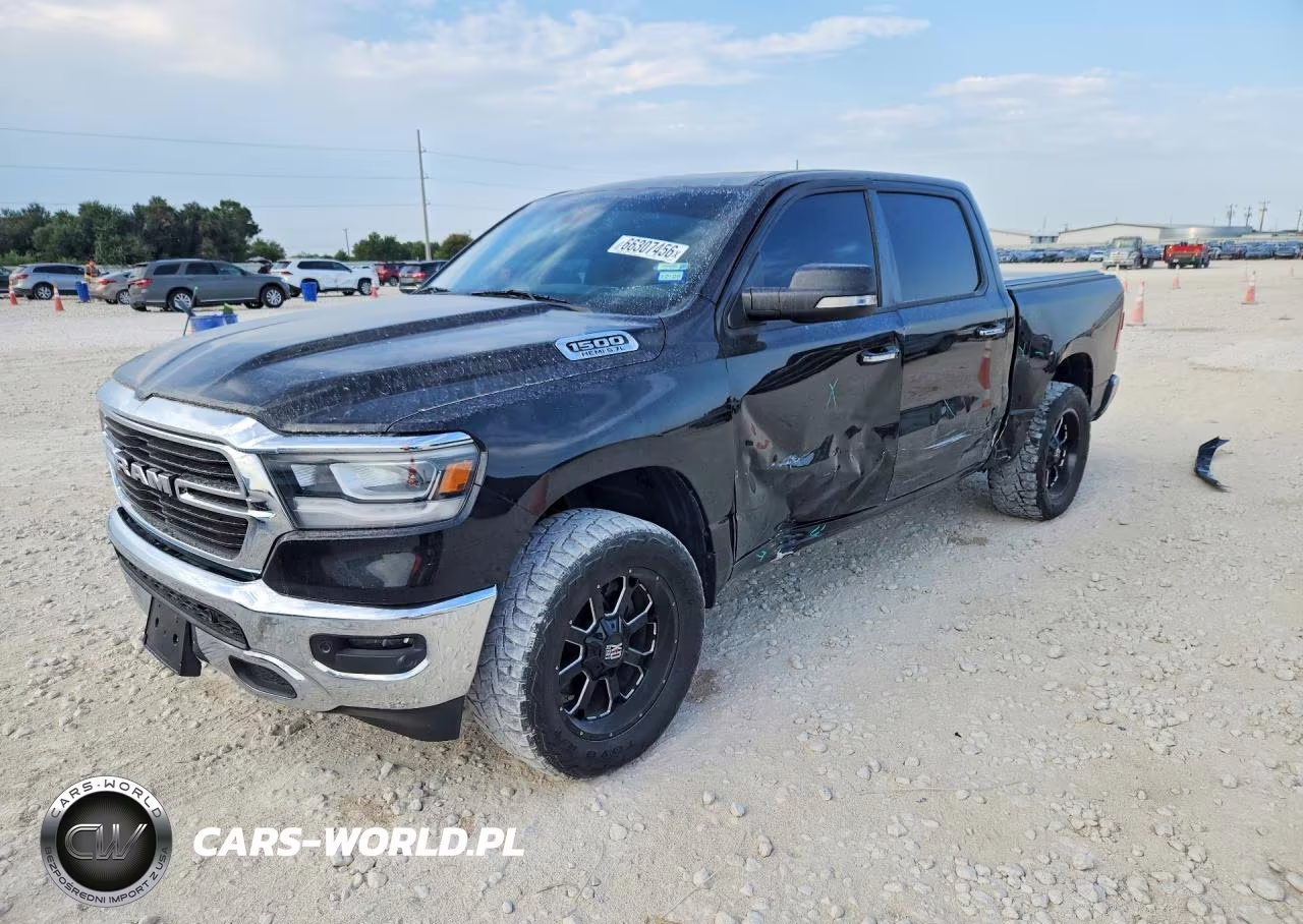 2019 Ram 1500 Big Horn-Lone Star VIN:1C6RREFT1KN535086 - 1
