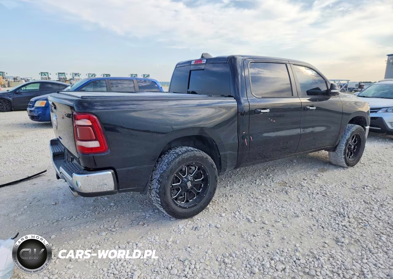 2019 Ram 1500 Big Horn-Lone Star VIN:1C6RREFT1KN535086 - 3