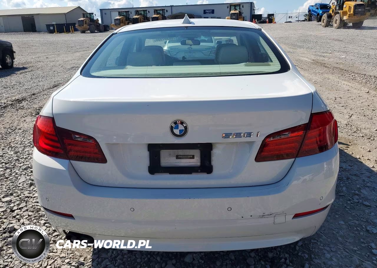 2013 BMW 528 I VIN:WBAXG5C50DD231636 - 6