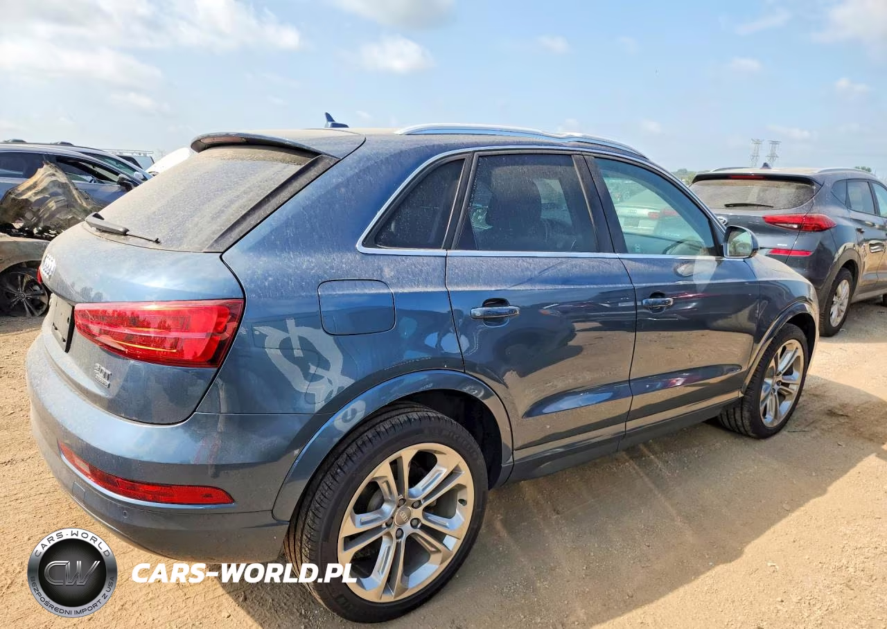 2016 Audi Q3 Premium Plus VIN:WA1EFCFS5GR010697 - 3