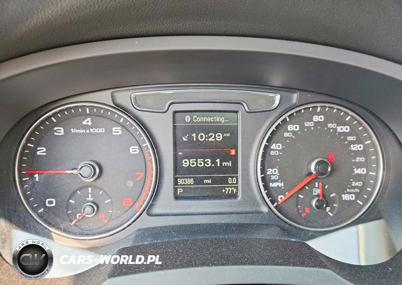 2016 Audi Q3 Premium Plus VIN:WA1EFCFS5GR010697 - 9