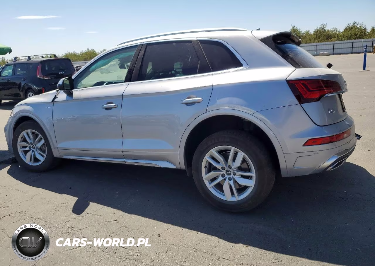 2023 Audi Q5 Premium 45 VIN:WA1GAAFY1P2108229 - 2