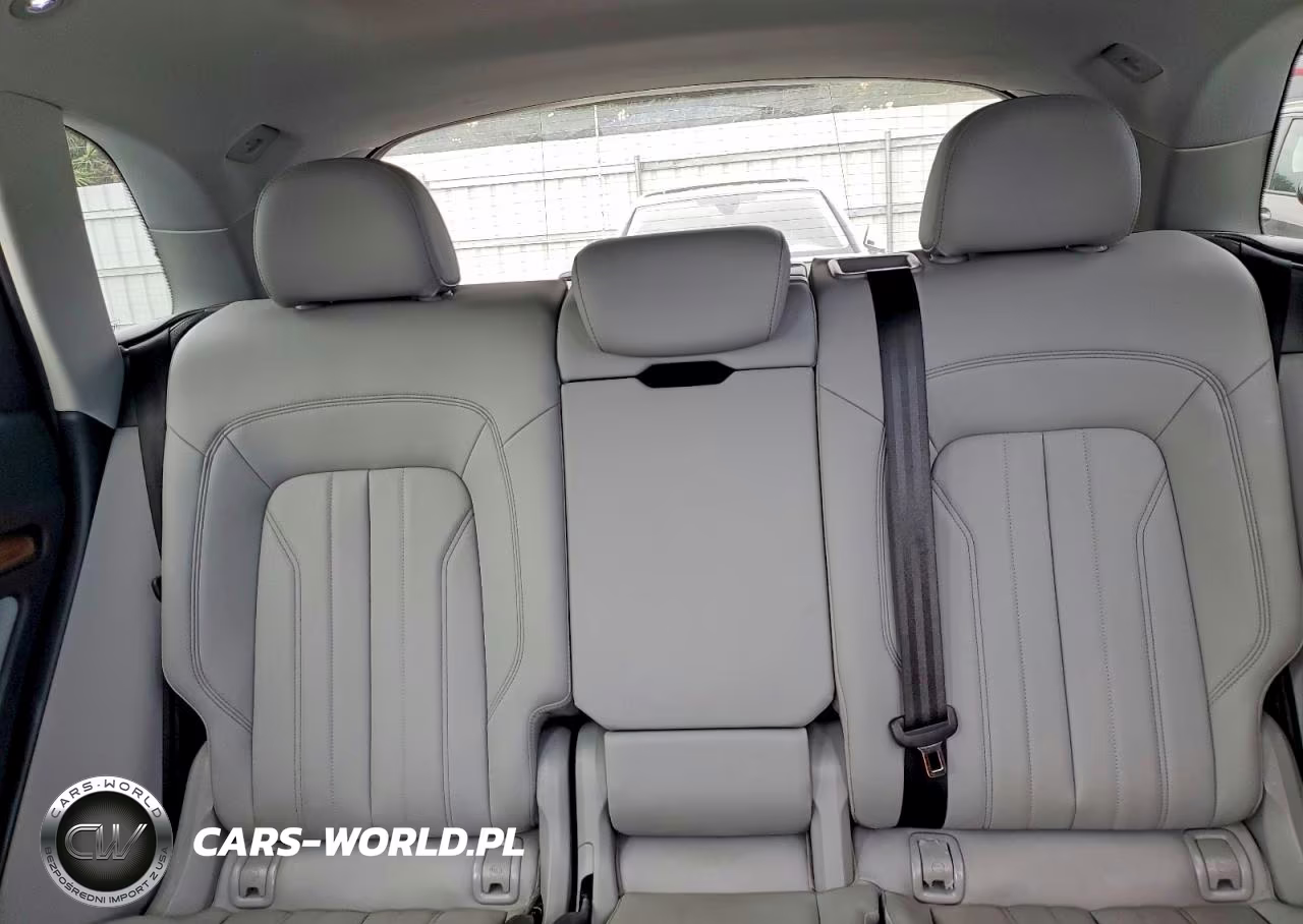 2022 Audi Q5 Premium Plus 45 VIN:WA1EAAFY9N2005581 - 10