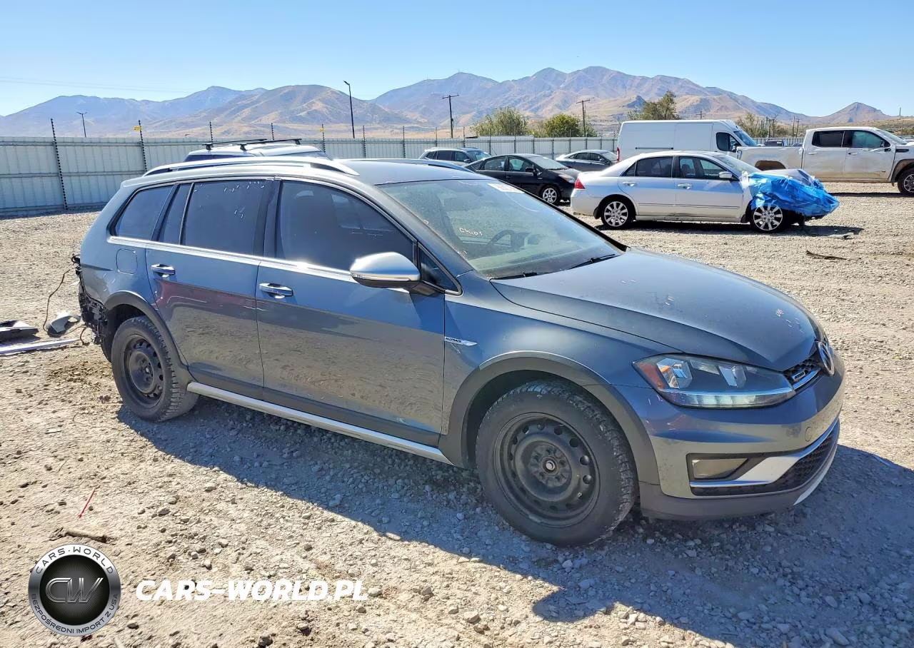 2019 Volkswagen Golf Alltrack S VIN:3VWM17AU5KM520460 - 4