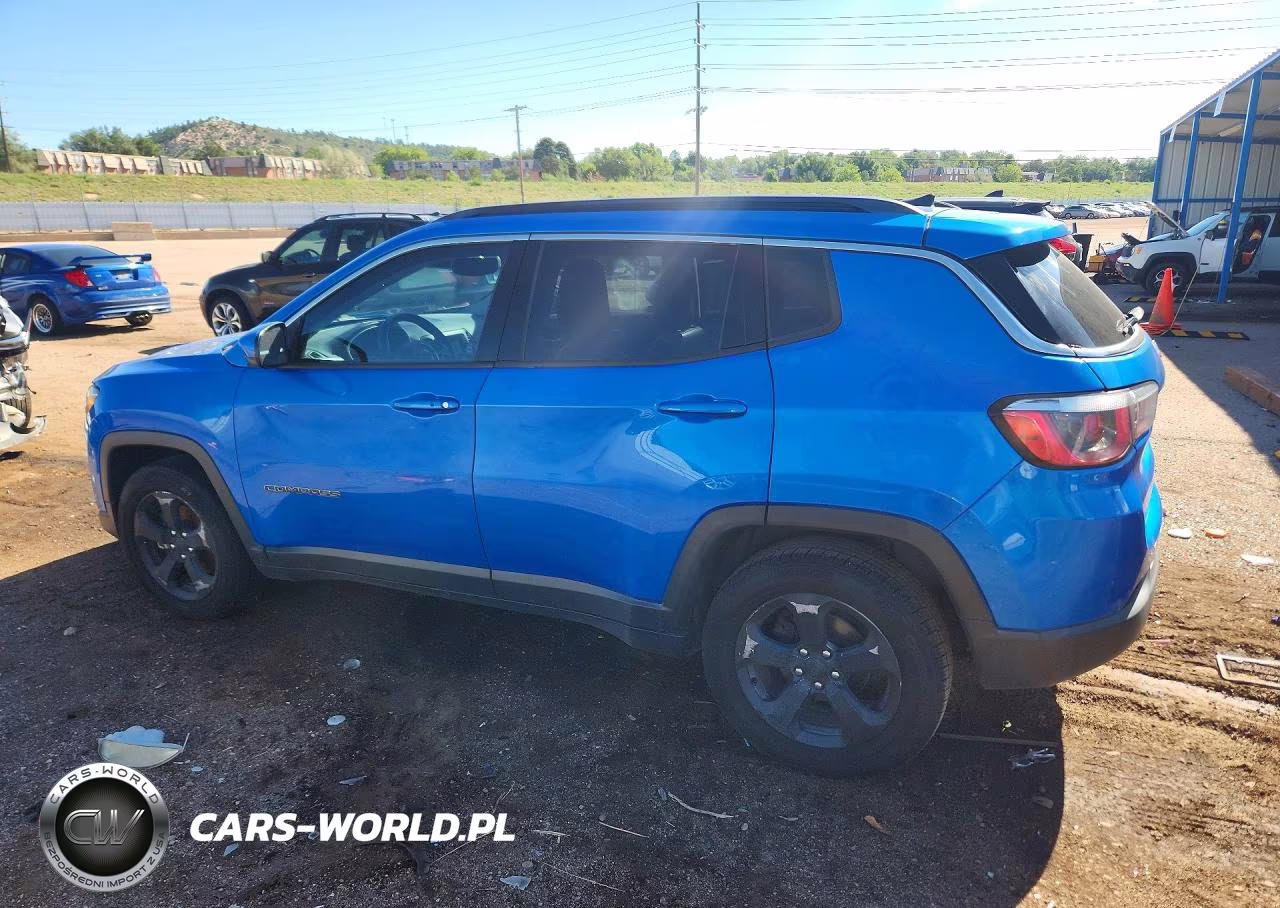 2018 Jeep Compass Latitude VIN:3C4NJCBB5JT137667 - 2