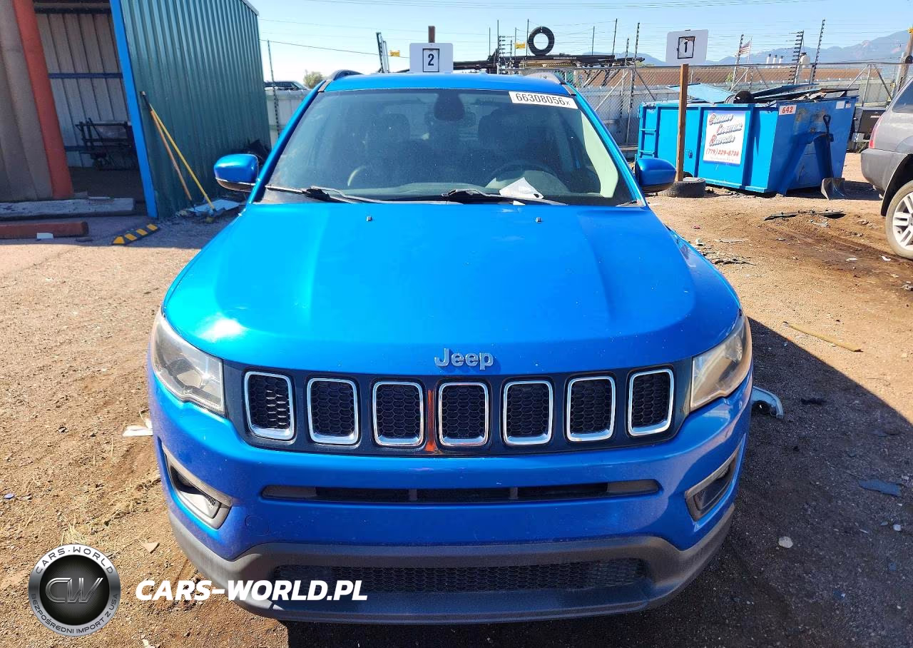 2018 Jeep Compass Latitude VIN:3C4NJCBB5JT137667 - 5