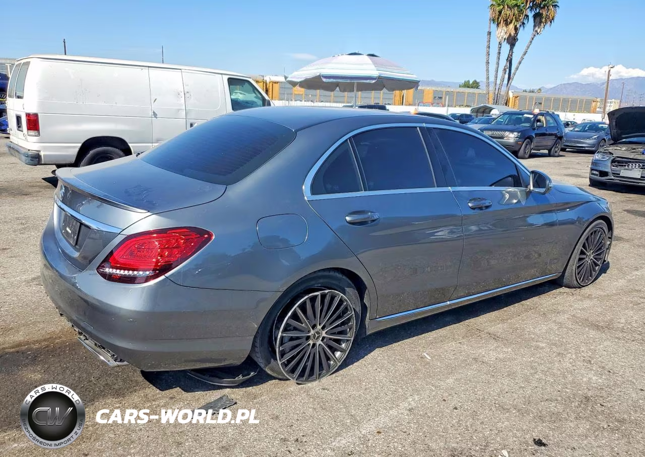2019 Mercedes-Benz C 300 VIN:55SWF8DB9KU318852 - 3
