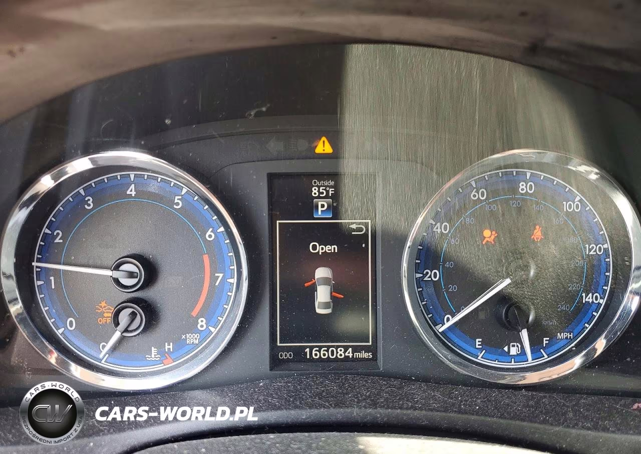 2017 Toyota Corolla Se VIN:5YFBURHE2HP582900 - 9