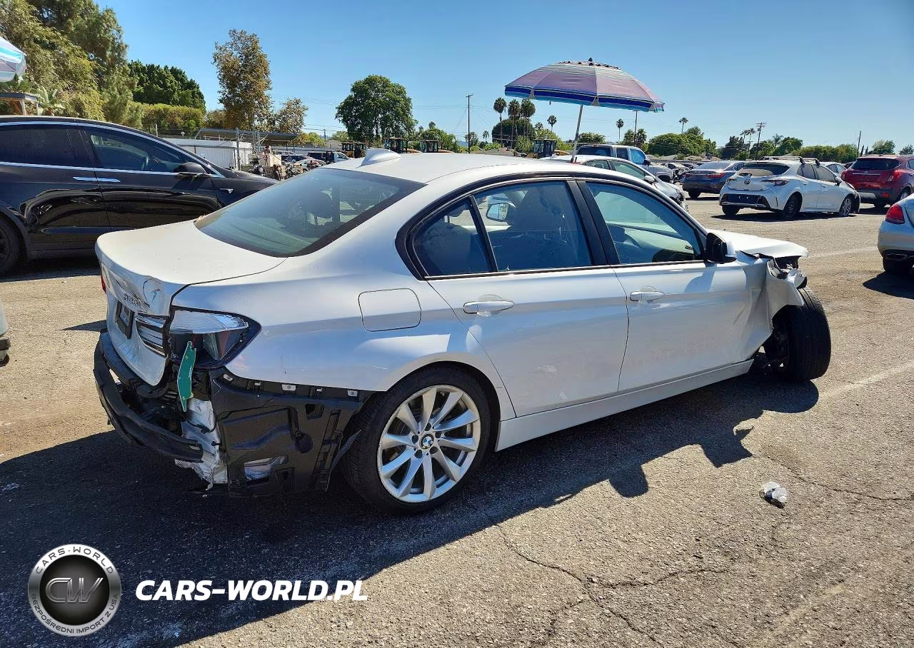 2018 BMW 320 I VIN:WBA8A9C54JAH13653 - 3