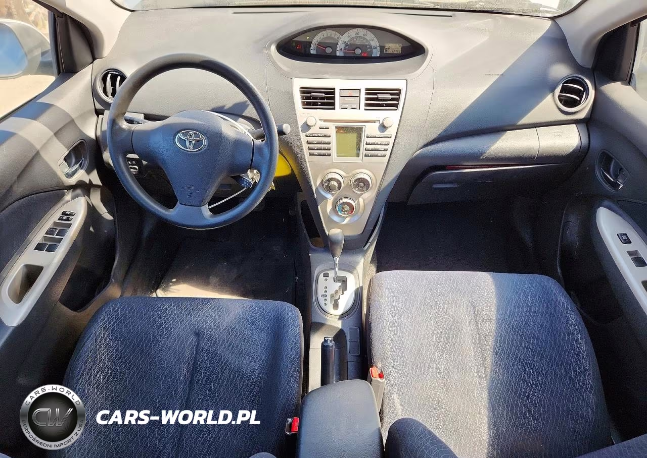 2008 Toyota Yaris Base VIN:JTDBT903281205145 - 8