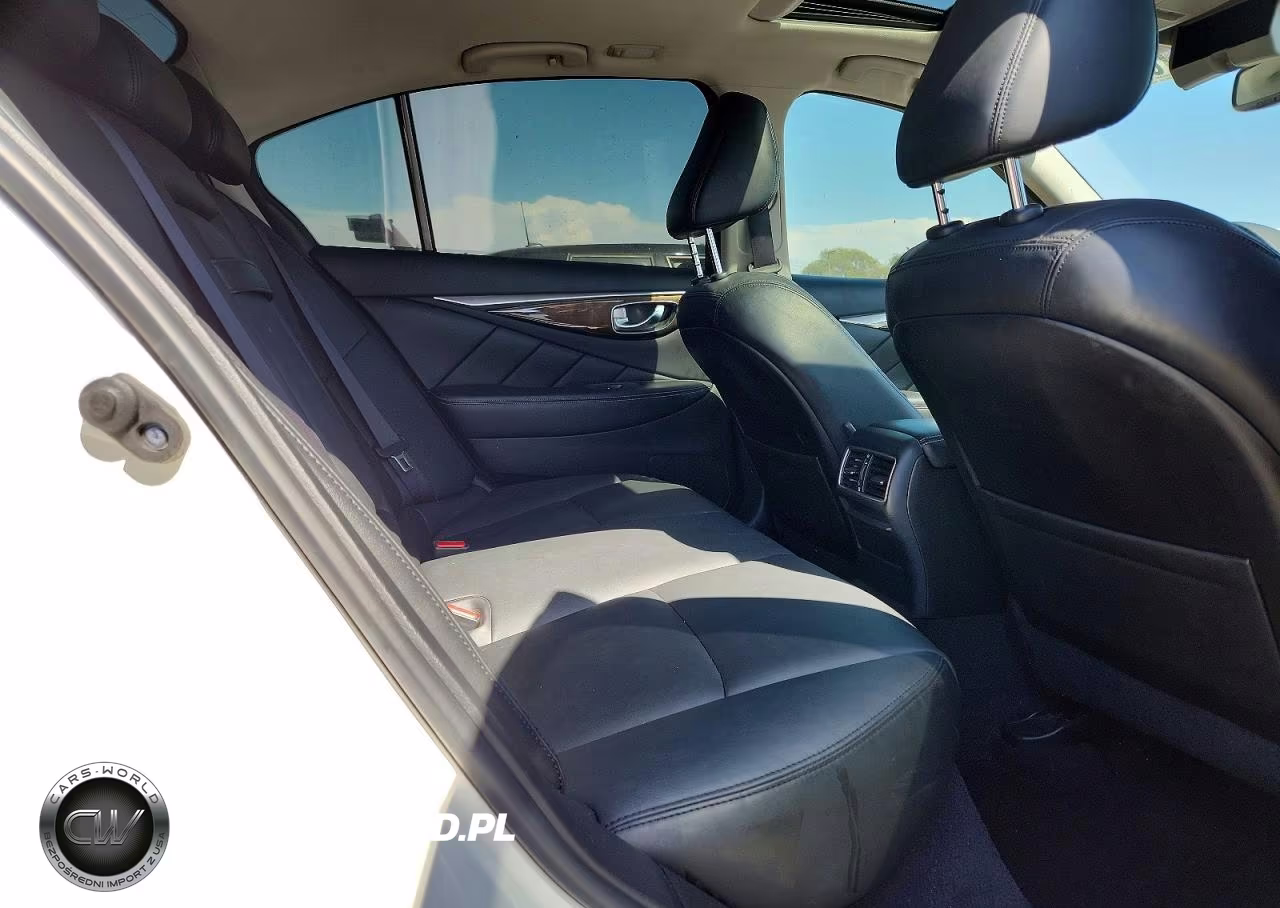 2018 Infiniti Q50 3.0T Luxe VIN:JN1EV7AP7JM592098 - 10