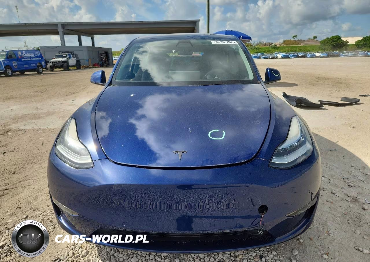 2020 Tesla Model Y VIN:5YJYGDEF1LF000470 - 5
