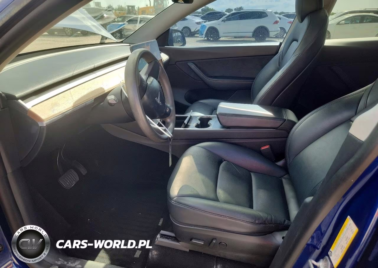 2020 Tesla Model Y VIN:5YJYGDEF1LF000470 - 7