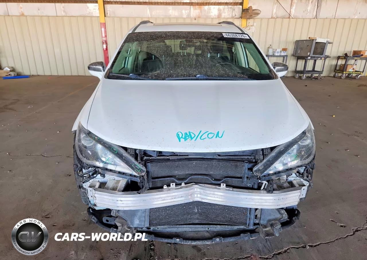 2018 Chrysler Pacifica Limited VIN:2C4RC1GG0JR186508 - 5