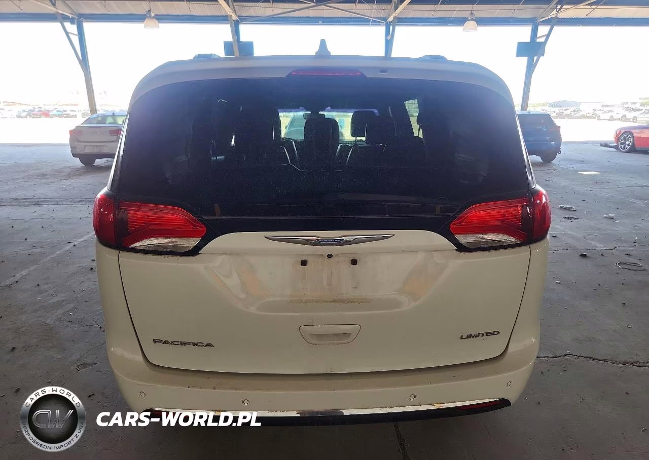 2018 Chrysler Pacifica Limited VIN:2C4RC1GG0JR186508 - 6
