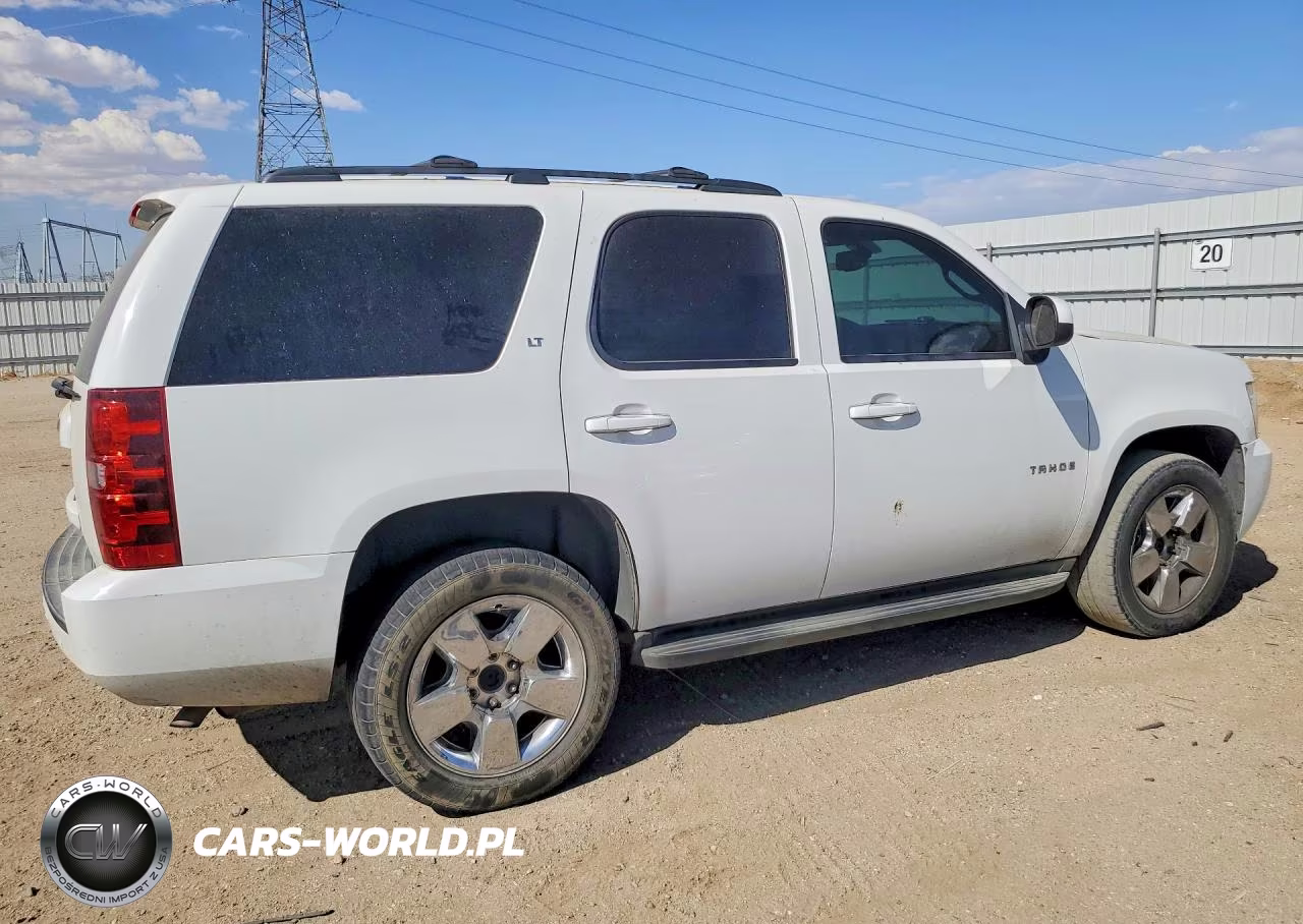 2013 Chevrolet Tahoe K1500 Lt VIN:1GNSKBE02DR297692 - 3